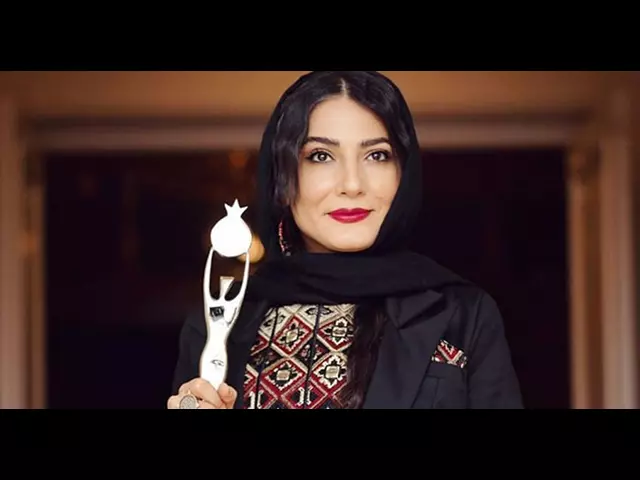 بیوگرافی سمیرا حسن‌پور در نقش مونا
